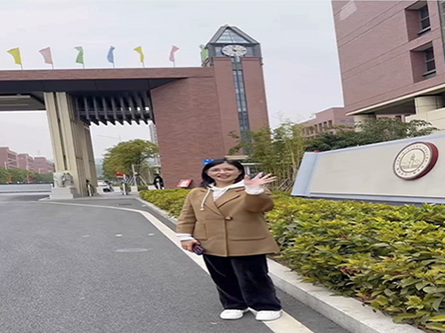 东莞明德塑胶，专业提...